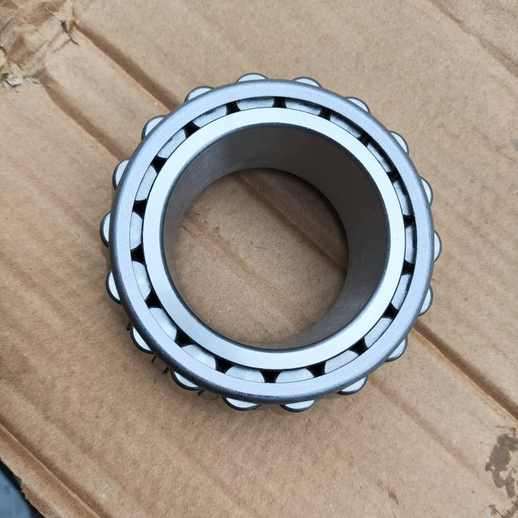 SHACMAN Delong F2000 Front Wheel Inner Bearing 3017 OEM 81.93420.0074 for Sale (1)