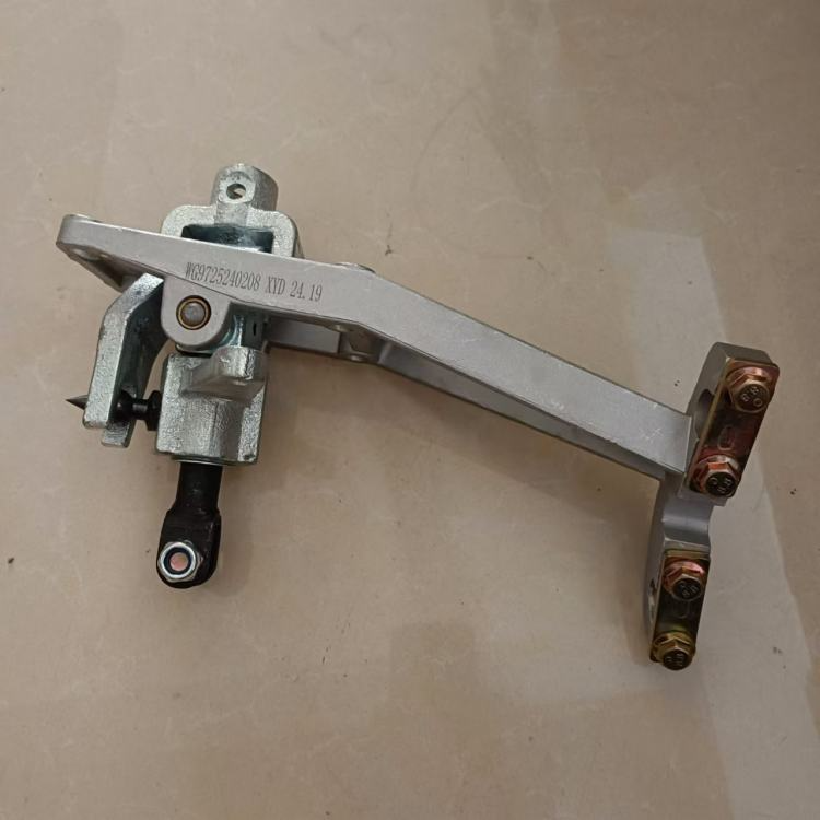 SINOTRUK HOWO Hohan Steyr Shift Control Assembly WG9725240208 Gear Shift Lever Base Shift Mechanism for Sale (2)