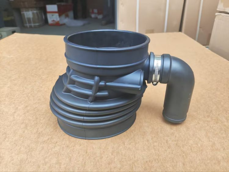 SINOTRUK SITRAK 202V09402-0189 Air Intake Connecting Pipe (Compressor Inlet) Genuine Quality Engine Parts (3)