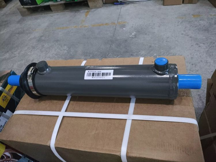 SINOTRUK HOWO T7H T5G SITRAK WG9731470070 Clutch Booster Cylinder Assembly Φ70 Heavy Truck Spare Part Factory Direct Supply for Export (2)