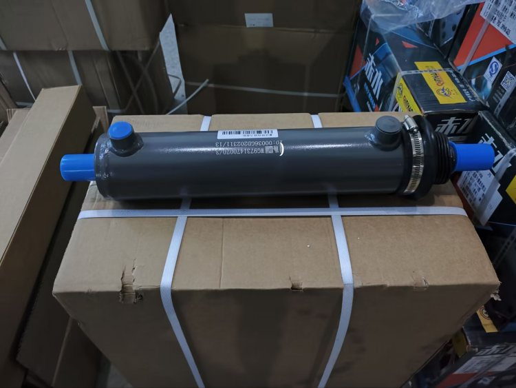 SINOTRUK HOWO T7H T5G SITRAK WG9731470070 Clutch Booster Cylinder Assembly Φ70 Heavy Truck Spare Part Factory Direct Supply for Export (4)
