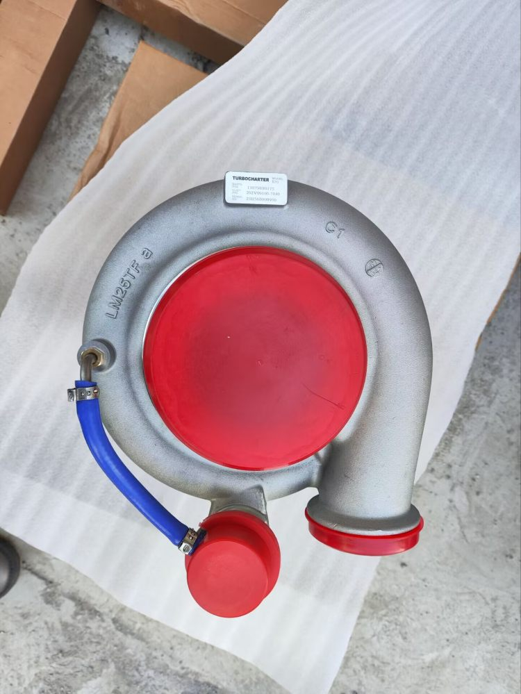 SINOTRUK HOWO T7H T5G SITRAK Turbocharger 202V09100-7840 Heavy Truck Engine Spare Parts Hot Sale (2)