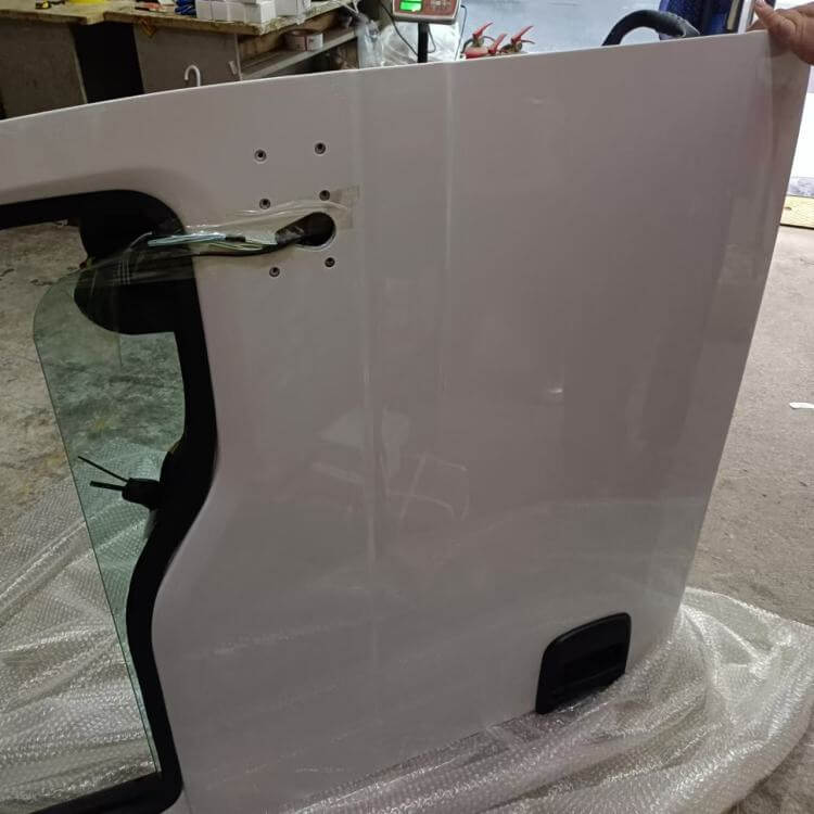 SINOTRUK SITRAK C7H 810-62600-4125 Truck Parts Left Door Assembly Hot Sale (9)