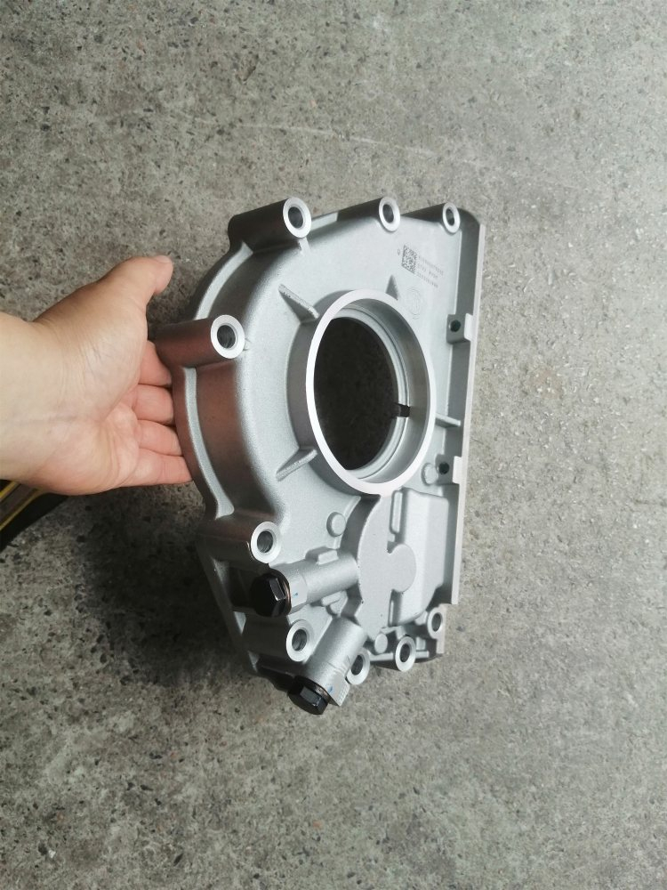SHACMAN F2000 WEICHAI WP10 610800070242 Truck Parts Engine Oil Pump Hot Sale (1)