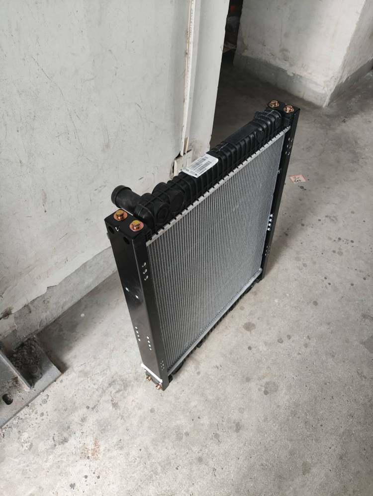 SINOTRUK HOWO FG9804533120 Truck Parts Cooling Module Assembly Hot Sale (2)