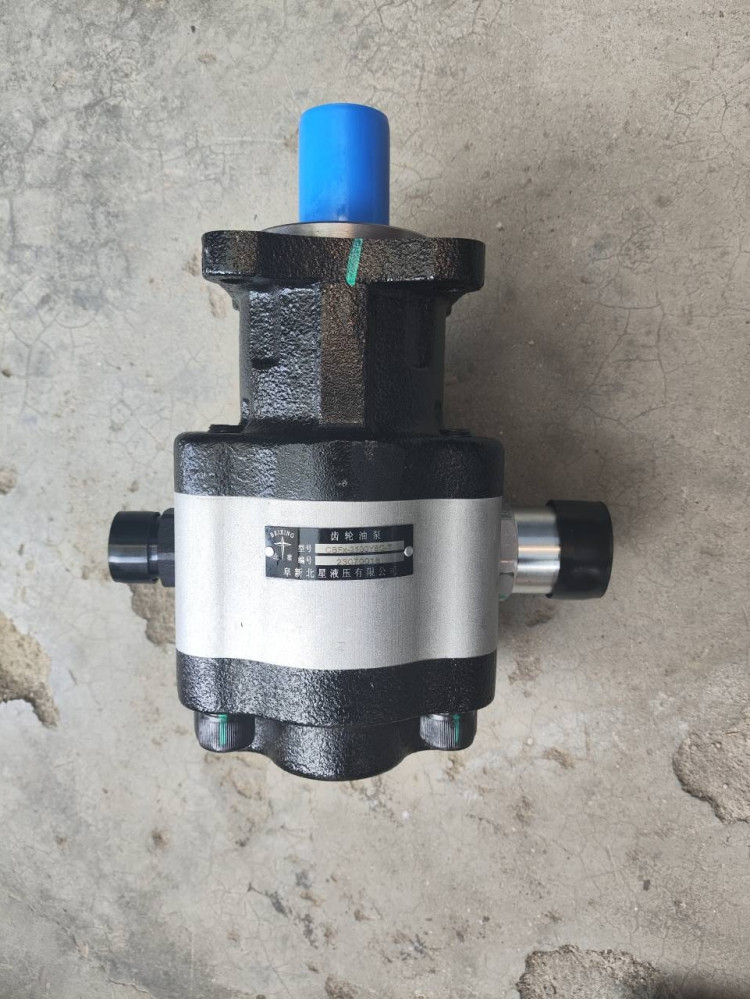 SINOTRUK HOWO T7H T5G STEYR CBFx-2100Y8C-T Truck Parts Hydraulic Gear Pump Assembly Hot Sale (1)