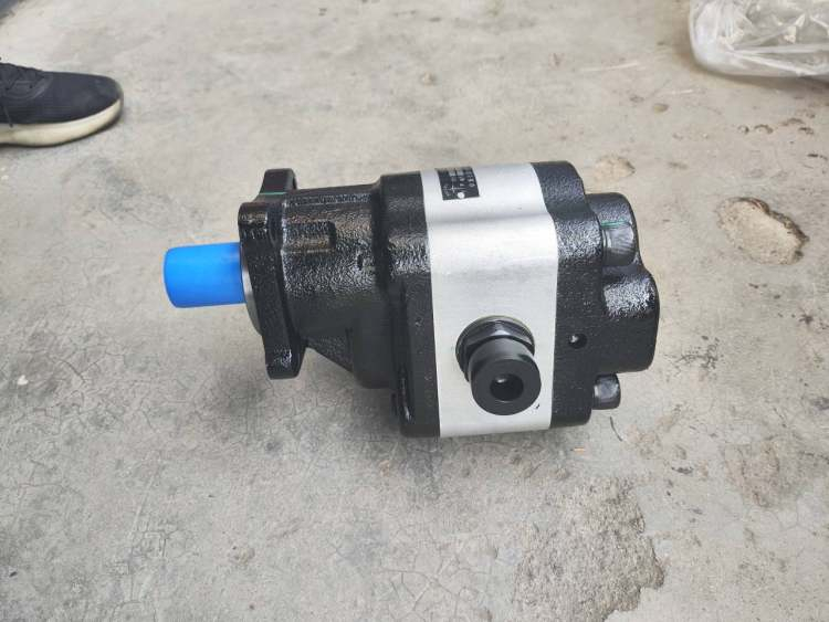 SINOTRUK HOWO T7H T5G STEYR CBFx-2100Y8C-T Truck Parts Hydraulic Gear Pump Assembly Hot Sale (4)