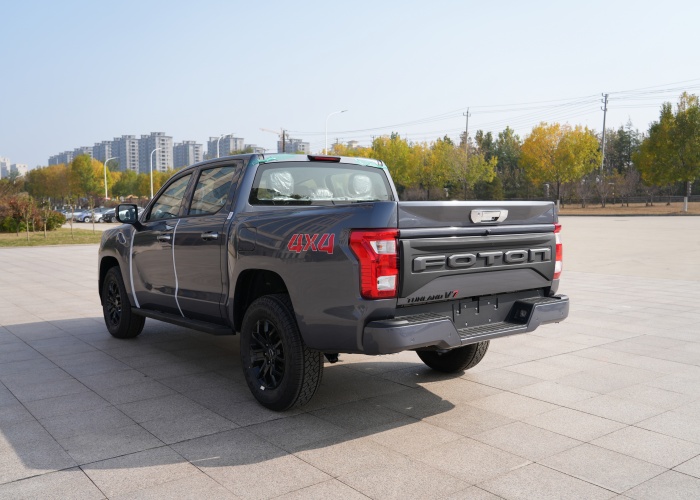 FOTON TUNLAND V7 4x4 160hp Diesel Pickup for Sale (4).JPG
