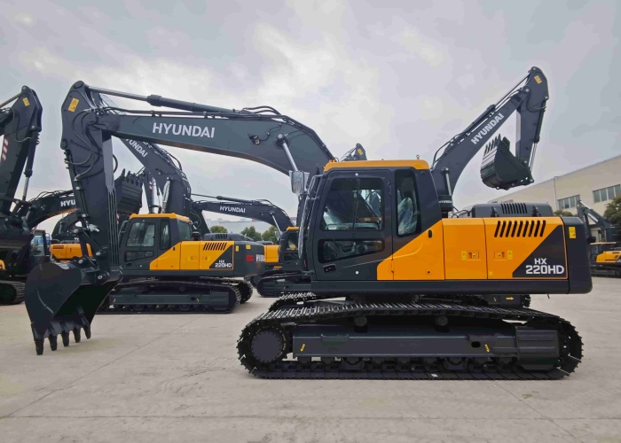 HYUNDAI HX220HD 1.05cbm 21.7t Crawler Excavator for Sale (9)