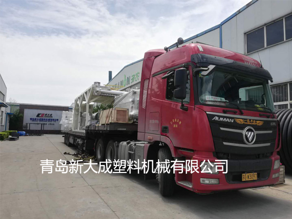 客戶訂購 | 又雙叒叕一條1600mm熔噴布生產(chǎn)線發(fā)貨