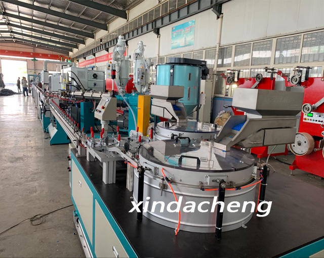 客戶訂購|320米/分鐘 片式滴灌帶生產(chǎn)線（2層共擠）出口韓國