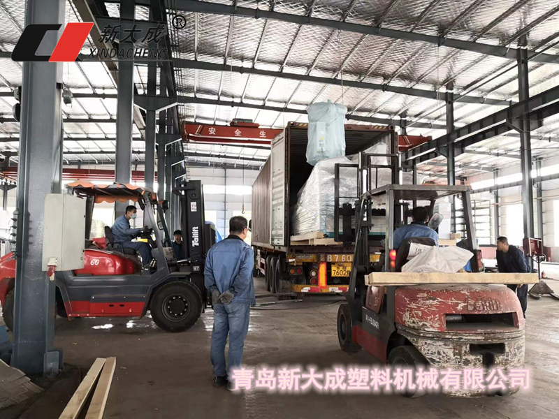 客戶訂購|俄羅斯訂購高速滴灌帶生產線順利發(fā)貨