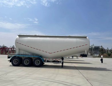 CIMC DEUTZ Engine Powder tank Semi-Trailer