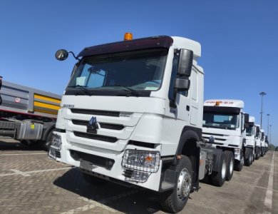 SINOTRUK HOWO 6x4 380hp Tractor Truck for Sale