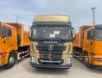 SHACMAN X3000 4X2 420HP Tractor Truck For Algeria