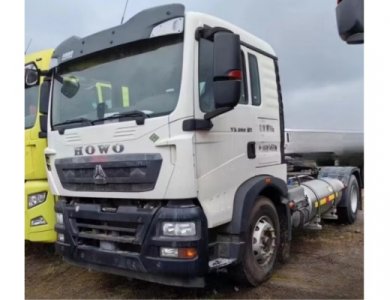 HOWO TX 380hp 4x2 Tractor Truck for Sale in Algeria