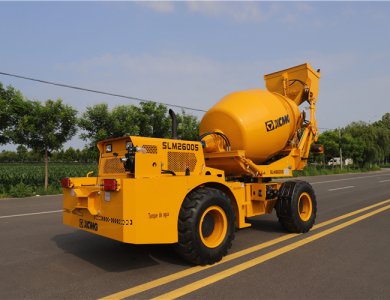 XCMG Slm2600s Professional 2.6 Cubic Self-Loading Concrete Mixer