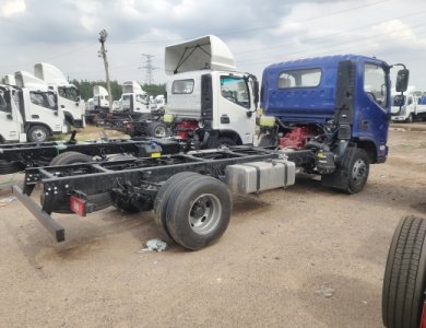 FOTON Aumark S 4x2 5t Bare Lorry Truck Chassis for Sale