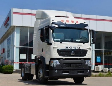 SINOTRUK HOWO TX 4x2 Tractor Truck for Sale – 380hp Diesel, TX-U Cabin, Heavy Duty Single Rear Axle