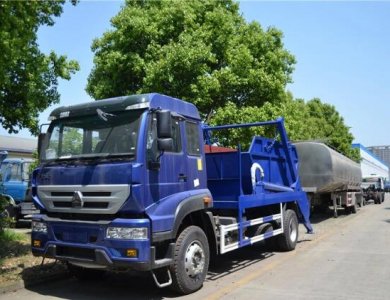 China Sino HOWO 6*4 Skip Loader Rubbish Transfer Vehicles 12cbm 12, 000liters Swing Arm Garbage Truck Waste Collector Truck