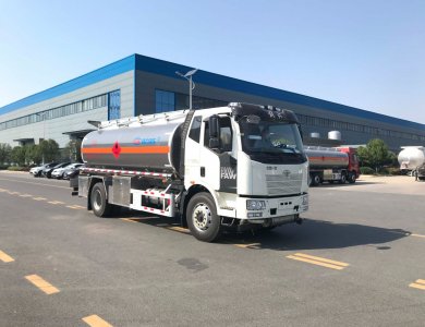 FAW 4×2 14 m³ 14000 L Fuel Tanker Truck 180 HP Manual 6-Speed 6 t/9 t Axles with API Manifold for Sale