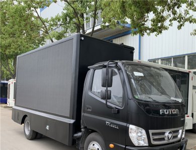 Foton 4x2 110HP Euro V Diesel 5-Speed Transmission Outdoor LED Digital Display Mobile Advertising Truck for Sale in Dubai