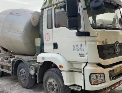 Camion Toupie SHACMAN F2000 – 10 m³ – 290 ch – Pour Béton Prêt à l’Emploi en Algérie