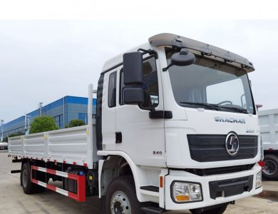 شاحنة شاكمن L3000 4x2 – الحل الأمثل للنقل في الجزائر وإفريقيا
