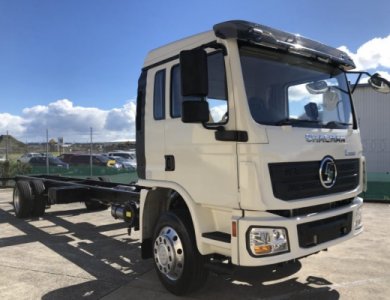 SHACMAN L3000 4x2 Lorry Flatbed Cargo Truck Chassis for Sale
