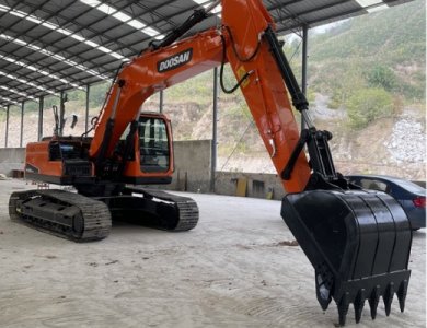DOOSAN DX225 Second-hand Used Crawler Excavator for Sale
