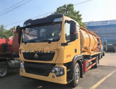 HOWO TX 4x2 10cbm Vacuum Fecal Suction Truck for Sale