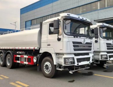 SHACMAN 20 m³ Water Sprinkler Truck, 6*4 Multifunctional Water Tanker, on Sale at a Low Price