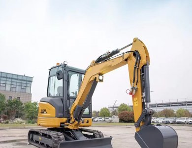 XCMG XE27E 2.7 Ton Mini Crawler Excavator Compact Small Excavator for Sale in Algeria