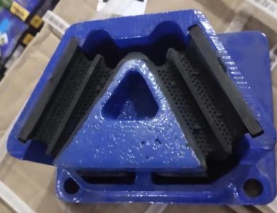 SHACMAN Delong M3000 Engine Front Bracket Support Cushion Left Front Shock Absorber Pad DZ95259590077 for Sale