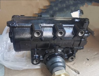 SINOTRUK HOWO A7 T7H TX WG9925477132 Truck Parts Power Steering Gear Assembly Hot Sale