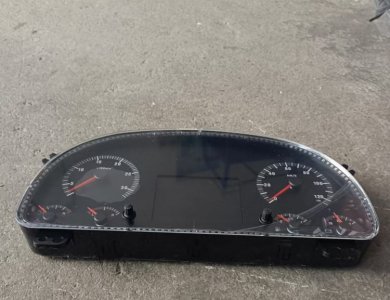 SINOTRUK SITRAK C7H HOWO T7 T5G WG9716582245 Truck Parts Fuel Combination Instrument Hot Sale