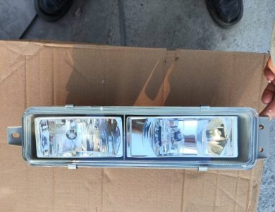 FAW J6 Left Front Fog Lamp Assembly Truck Cabin Parts
