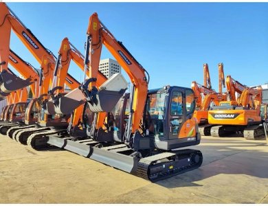 DEVELON Mini Crawler Excavator DX60ACE 6Ton High Quality for Sale