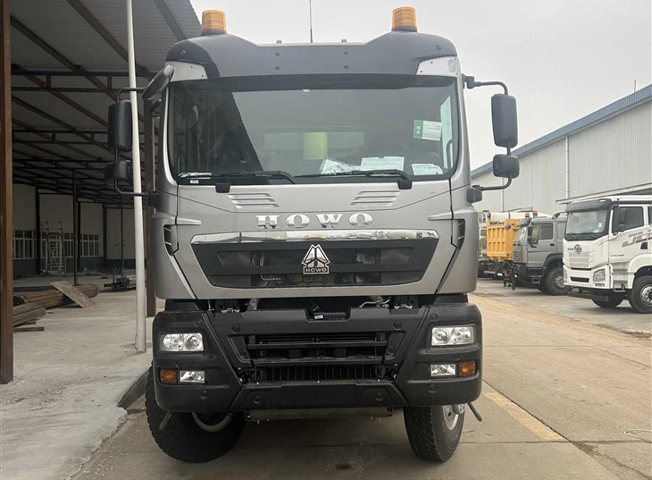 2025 SINOTRUK TX 8X4 371 HP 26 m³ Dump Truck 30 t Payload Ready Stock