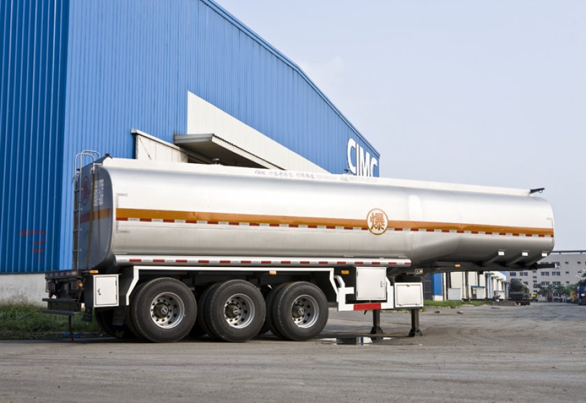 Oil Tanker Semi-trailer 3 Axle CIMC Fuel Tanker Semi-trailer Zambia