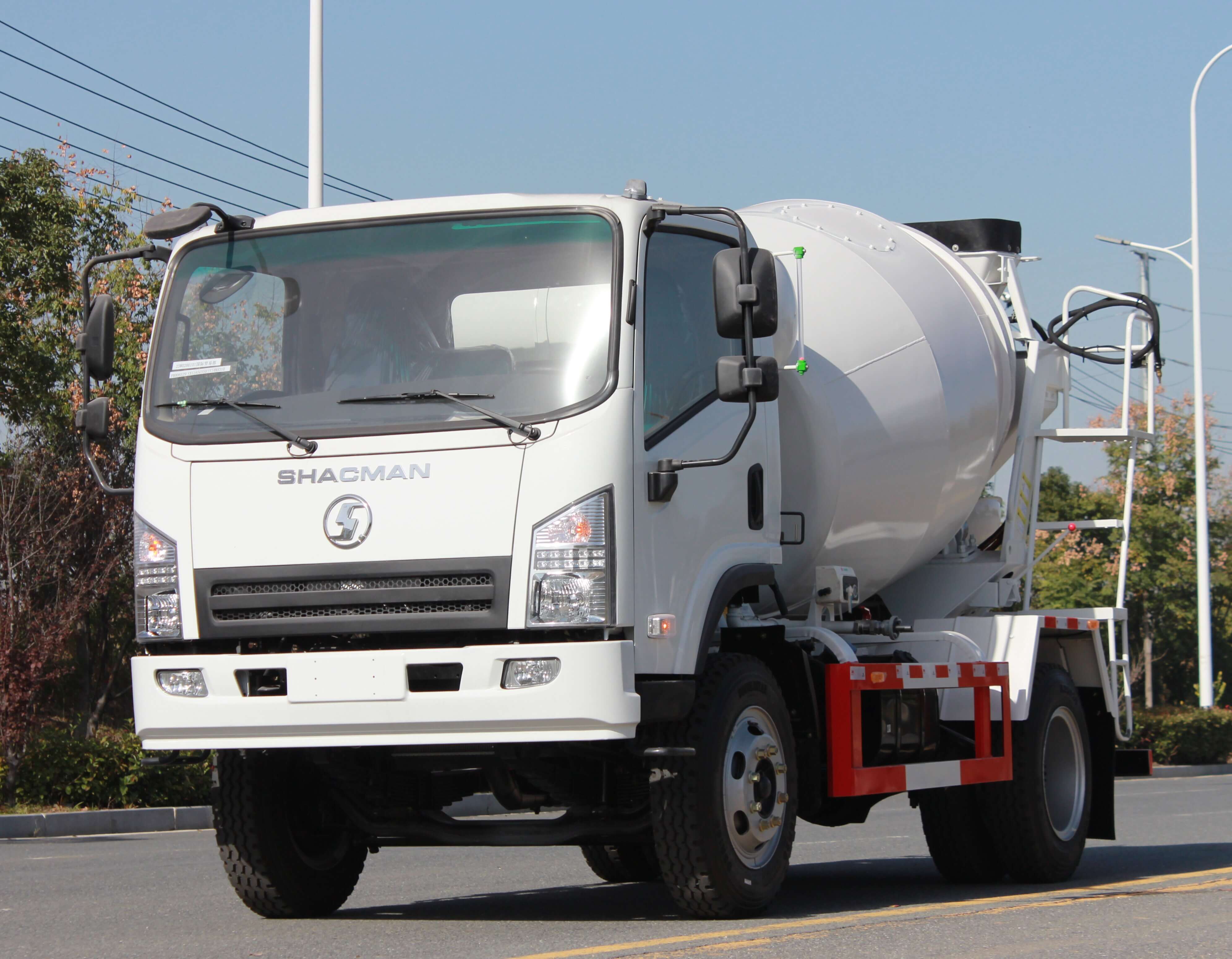 SHACMAN SAGMOTO X9 4X2 130HP 2-3m3 Concrete Mixer Truck