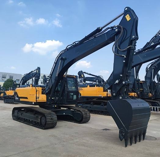 Hyundai HX140 14 Ton Medium Excavator with Hydraulic Hammer and 0.6cbm Bucket Complete Package for Construction and Demolition Projects for sale