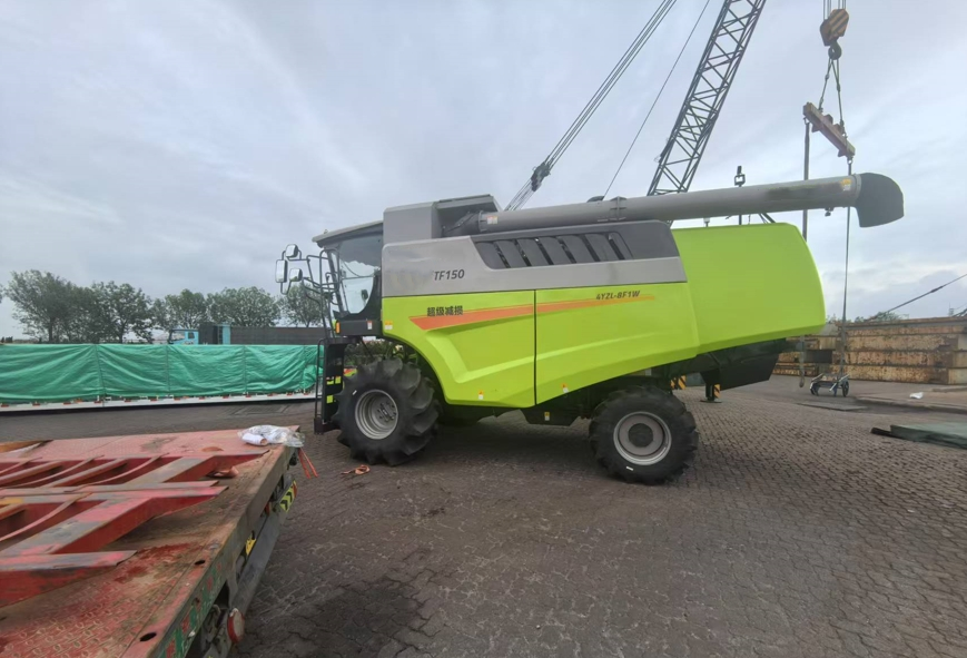 Zoomlion 4YZL-8F1W 8-Row Wheeled Grain Combine Harvester - 256HP One-Pass Harvesting Solution for Large-Scale Farming