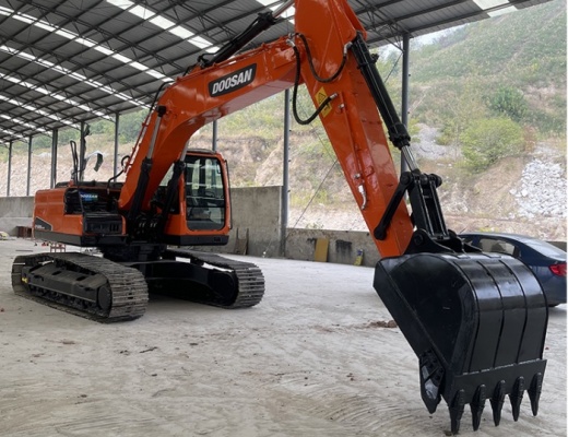 DOOSAN DX225 Second-hand Used Crawler Excavator for Sale