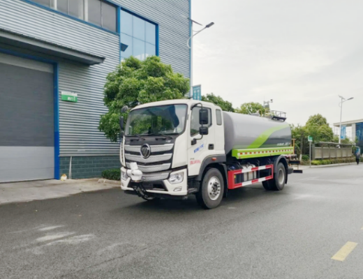 FOTON AUMAN 15000L 4x2 Sprinkle Truck for Sale