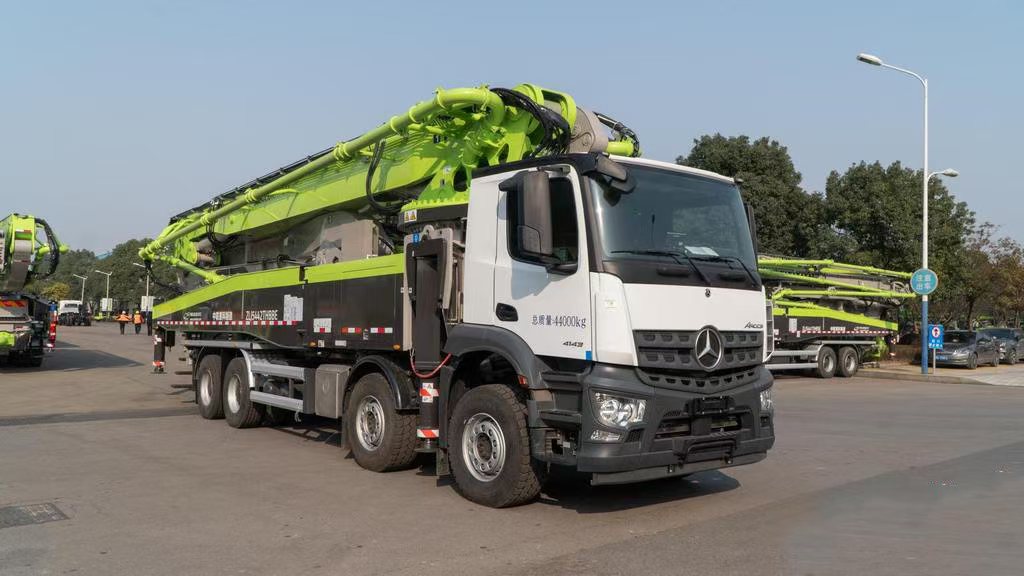 Zoomlion 59m Concrete Pump Truck Benz Chassis 59X-6RZ for Sale