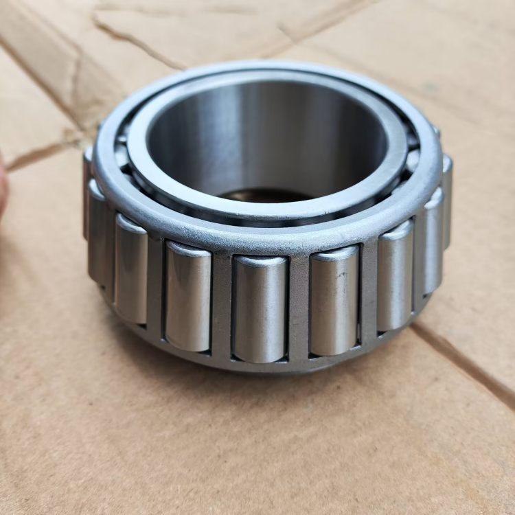 SHACMAN Delong F2000 Front Wheel Inner Bearing 3017 OEM 81.93420.0074 for Sale (3)