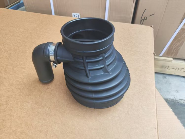SINOTRUK SITRAK 202V09402-0189 Air Intake Connecting Pipe (Compressor Inlet) Genuine Quality Engine Parts (4)