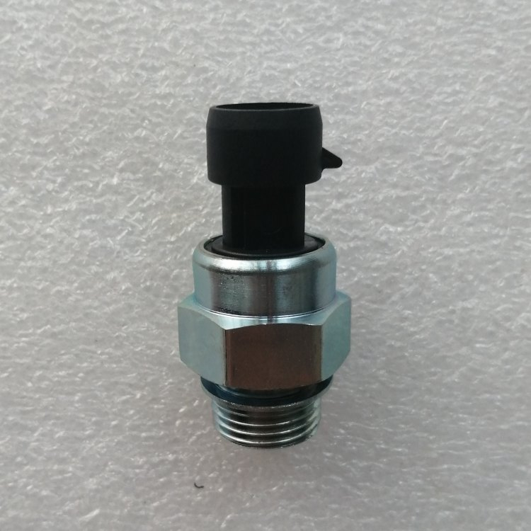 SINOTRUK HOWO VG1092090311 Engine Oil Pressure Sensor Heavy Truck Spare Part Export Wholesale Supply (1)