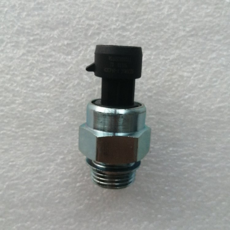 SINOTRUK HOWO VG1092090311 Engine Oil Pressure Sensor Heavy Truck Spare Part Export Wholesale Supply (2)